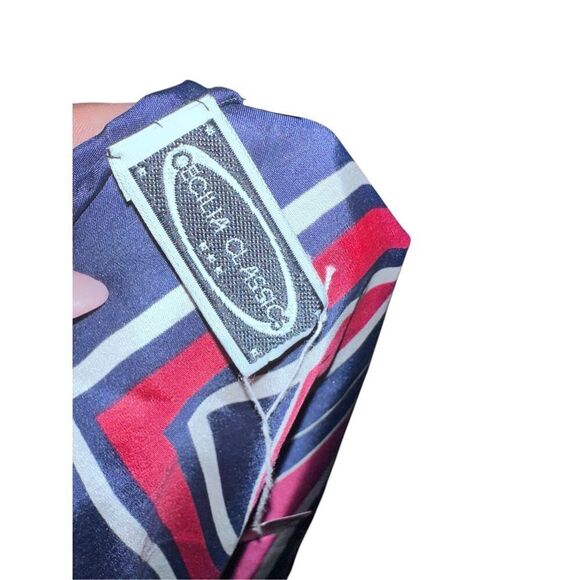 NEW WITH TAGS CECILIA CLASSICS Twill Paisley,red and blue Scarf Large Scarf pais - Picture 5 of 7